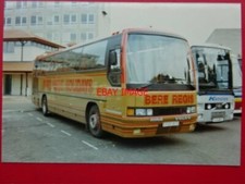 PHOTO  BERE REGIS HOLIDAY VOLVO B10M-61  BUS REG E222 GCG