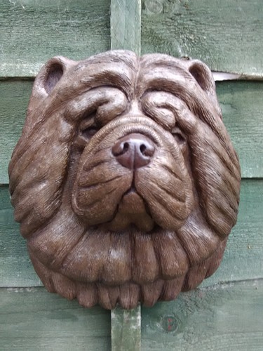 Large bronzed stone chow - large,