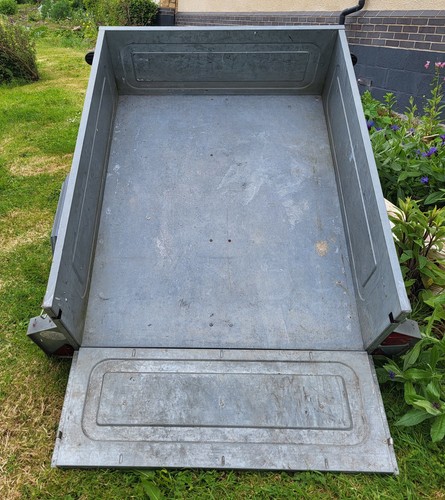 Daxara light 107 trailer - , and