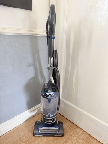 Shark lift away upright - lift, vacuum