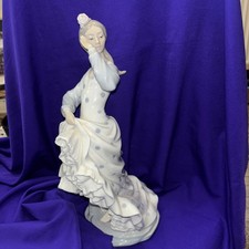 Large Rare Spanish Porcelain