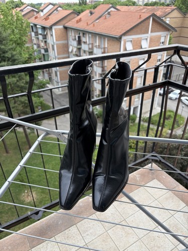 Bershka black boots size - 38,