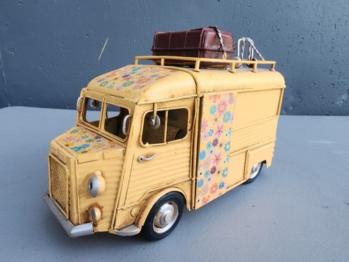 Retro metal citroen van with - metal,