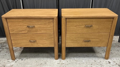 Pair fishe lilly melia - of, &