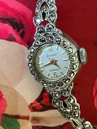 Vintage 1962 silver - silver, ladies