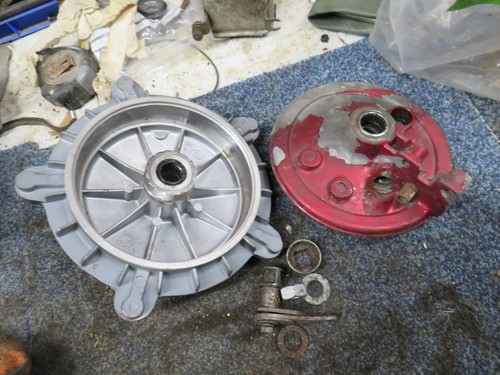 Vespa front hub and - front,