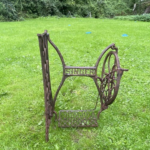 Singer vintage cast iron - singer,