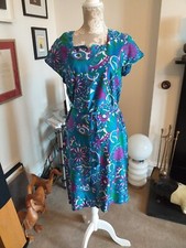Norman Linton Slim True Vintage Designer blue floral Dress/ belt Size 38" bust