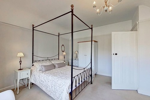 Beautiful four poster bed - four-poster,