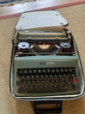 Vintage 1963 Olivetti Lettera