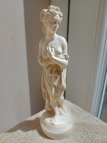 Greek goddess alabaster nude - goddess,