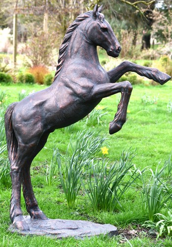 Life size metal rearing - size, foal