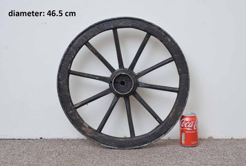 Vintage old wooden cart - , wagon