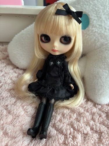 Neo blythe doll - ambrosial, fbl
