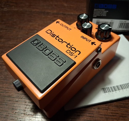 Boss industry standard - ds-1,