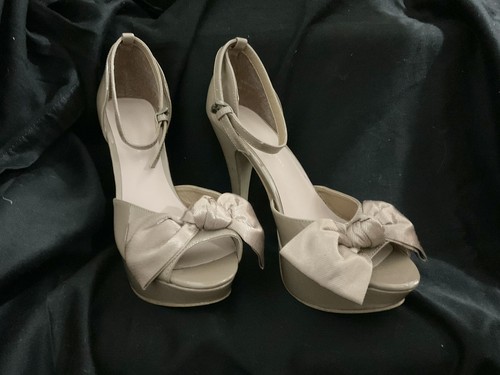 Dorothy perkins killer heals - dorothy,