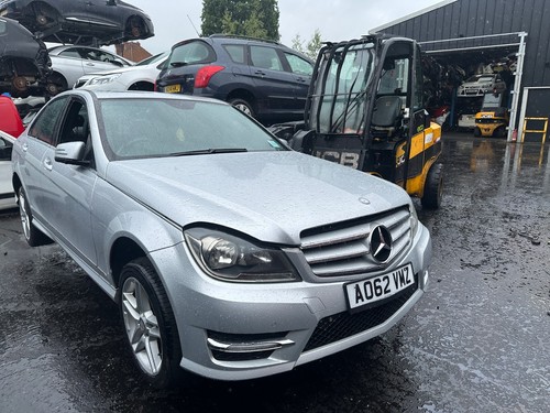 2012 mercedes c220 cdi - mercedes,
