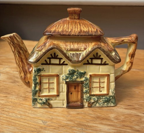 Keele street pottery vintage - keele,