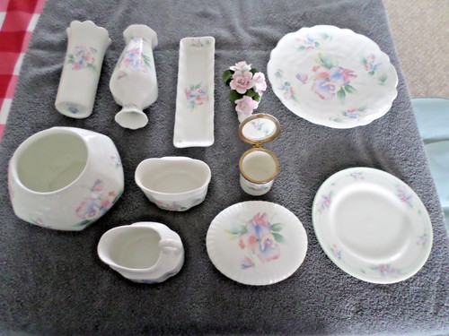 Aynsley fine bone china - fine,