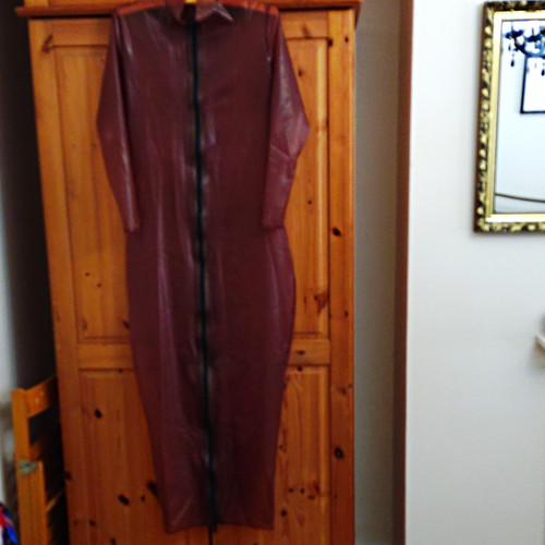 Brown translucent latex long - brown,