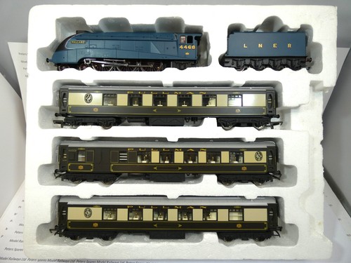 Hornby the mallard - hornby,