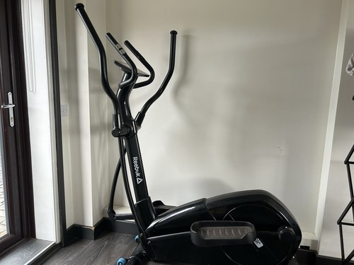 Cross trainer reebok - -,