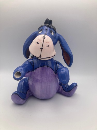 Disney eeyore sitting - disney,