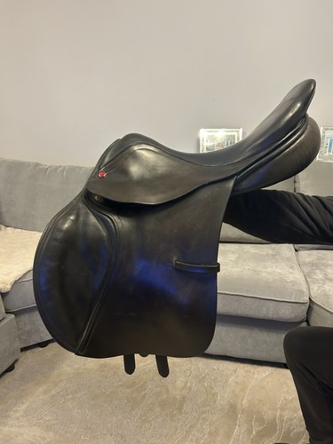Albion jump saddle 5 - k2, 17.5"