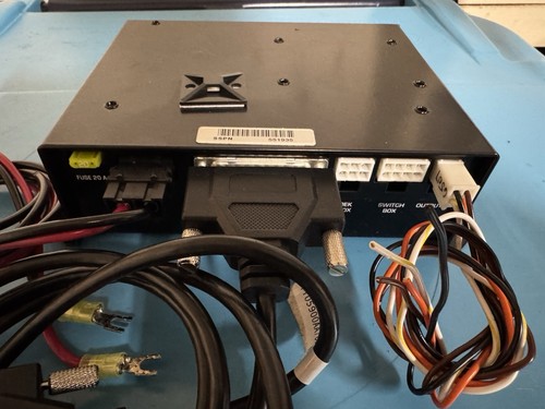 Whelen 0687630 00a - whelen, radio