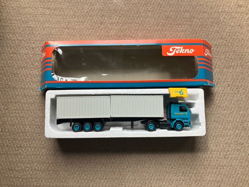 Tekno vintage retro - tekno,