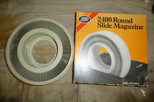 Slide projector carousel for