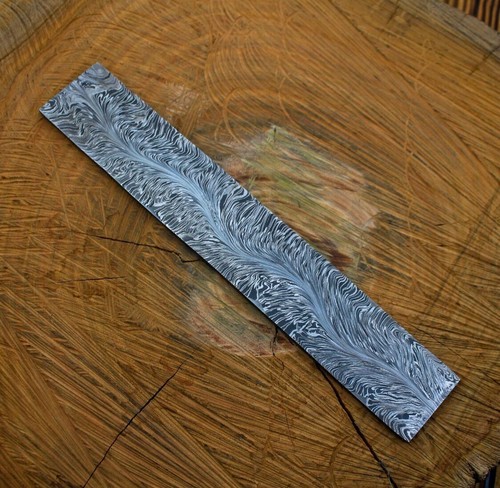 Mosaic feather damascus steel - feather,