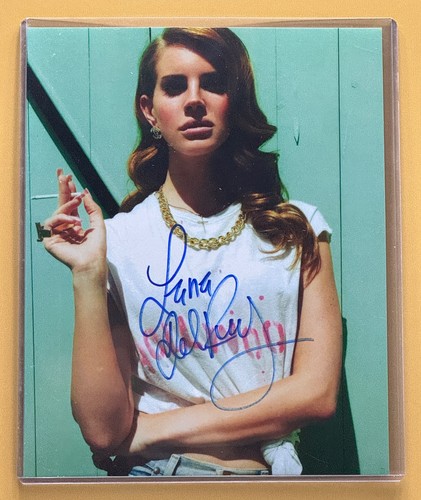 Signed lana del rey - photo, with