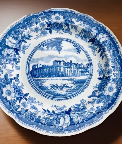 Spode blue collectible plate - blue,