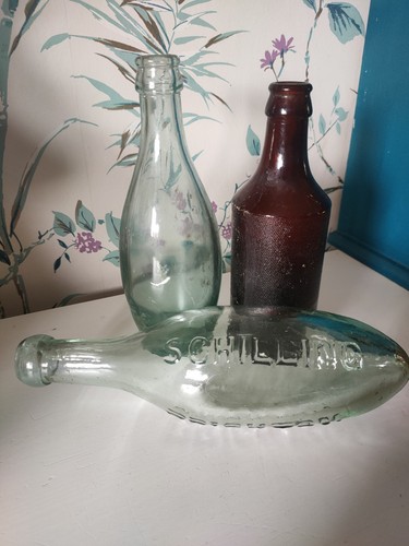 Antique glass bottles - glass, x3