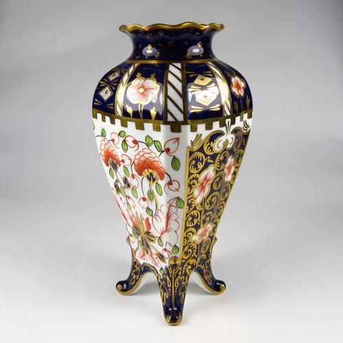 Antique royal crown derby 6299 - royal,