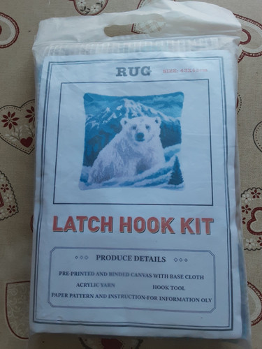 Latch hook cushion - latch,