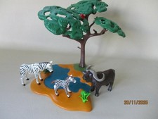 PLAYMOBIL SAFARI 4828 WILD LIFE WATER HOLE WITH ZEBRA AND WATER BUFFALO