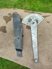 Jensen interceptor window