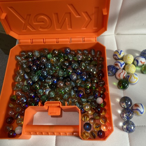 Bundle marbles different - bundle, of