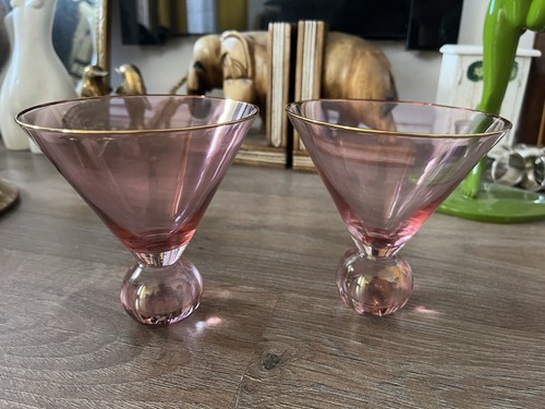 Vintage retro martini couple - 2,