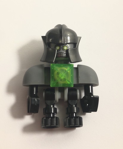 Lego minifigure nexo knights - lego,