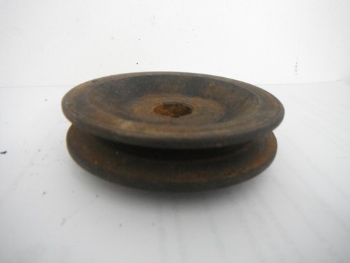Original cast dynamo pulley - original,,