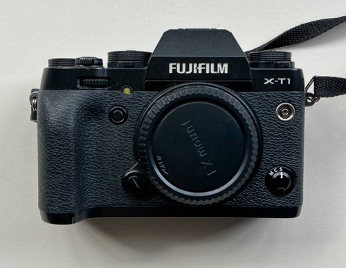 Fujifilm camera body - ,