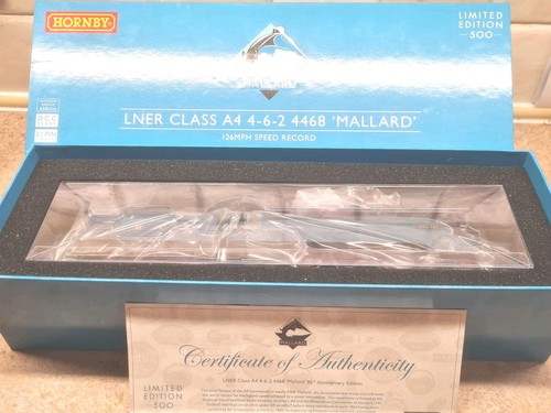 Hornby r30268 lner mallard - a4,