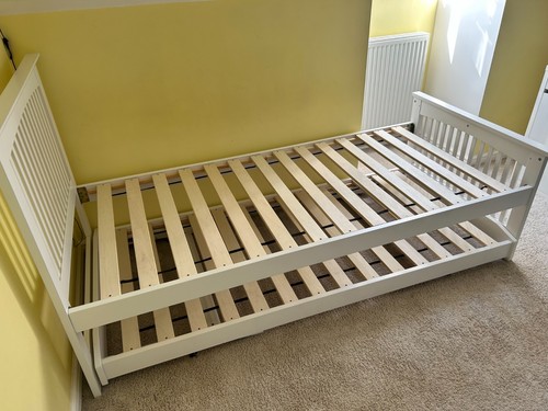Wooden white 3ft single bed - white,