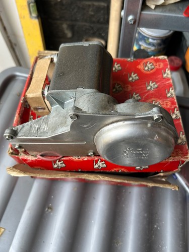 Nos 1967 bmc lucas windscreen - 1967,