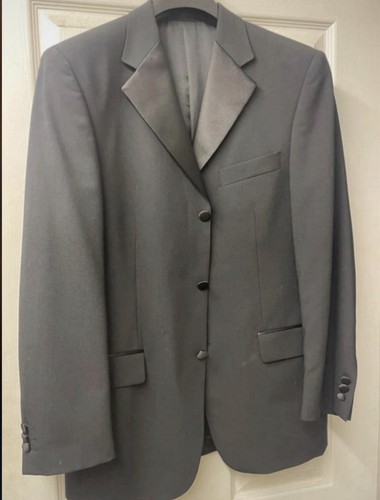 Black dinner suit 32r