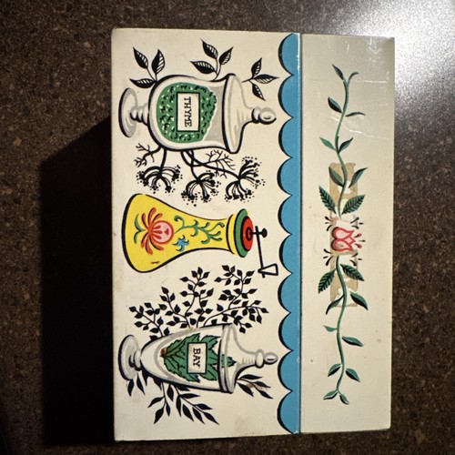 Vintage recipe box - vintage, chein