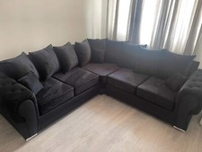 Verona | 2c2 Corner Sofa | Scatter Back | Black Plush | Brand New 